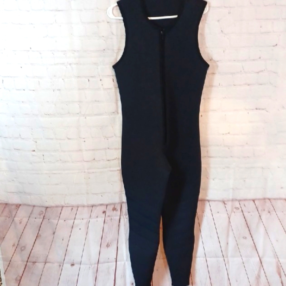 Feminine Black Sleeveless Ribbed Diving Suit  Jumpsuit   M/L NWOT